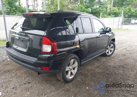 2016 Jeep Compass Sport z USA, uszkodzony, nr VIN 1C4NJDBB0GD781811